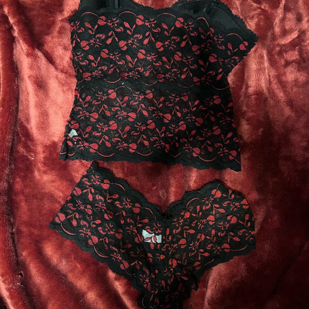 Black and red lace cami and boy short set.